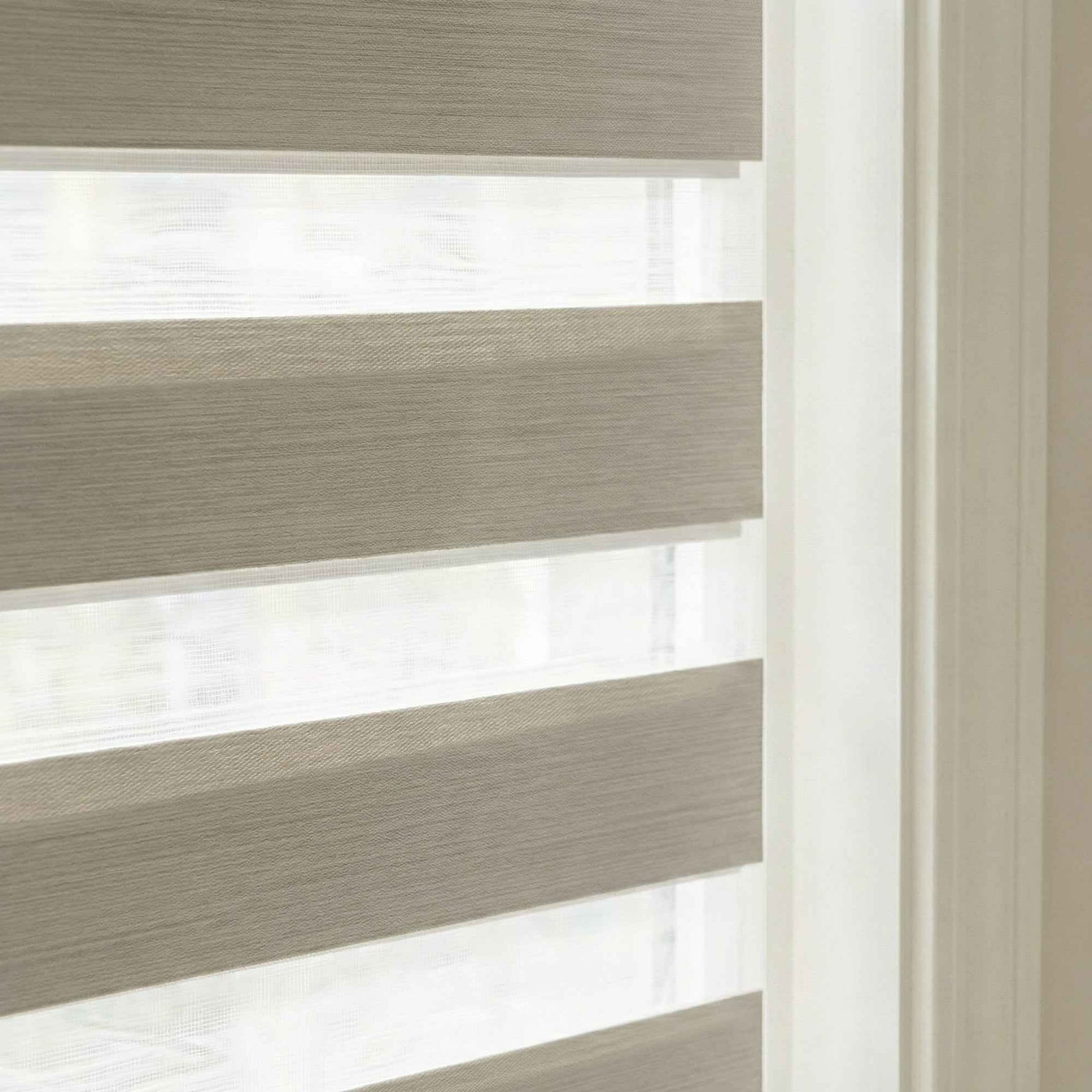 B-Vario Cordless Blackout Zebra Shades - Detail View 11 | JOYDRAPE Bespoke Luxury